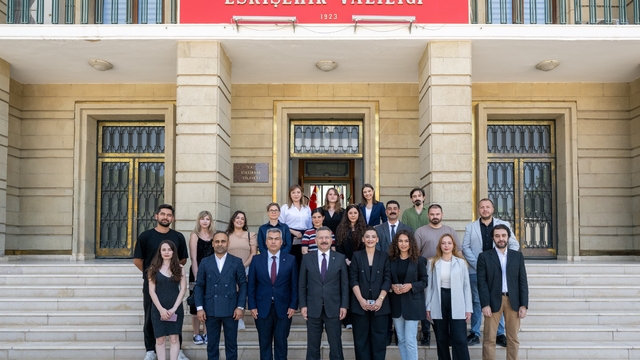 Eskişehir'de 24 gazeteciye basın kartı teslim edildi