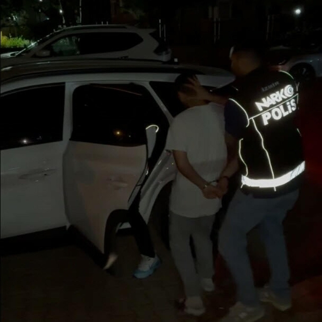 Sosyal medyadan uyuşturucuyu özendiren şüpheli gözaltına alındı