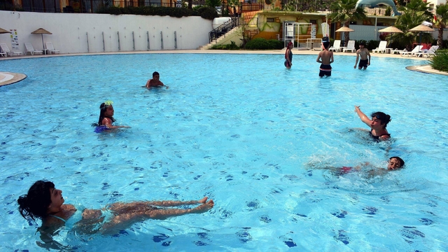 'Serinlemek için girilen sudaki bakteri miktarı ölümcül sonuçlara neden olabilir'