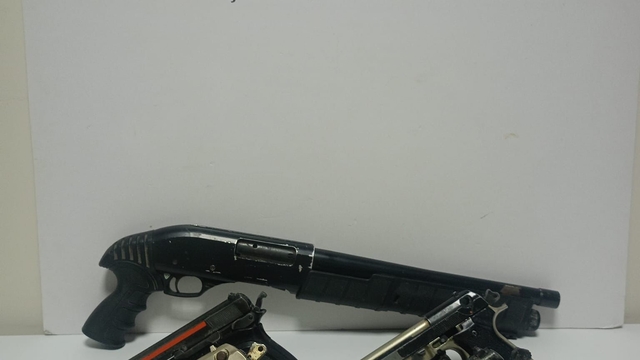 Samsun'da ruhsatsız silah operasyonunda 3 zanlı yakalandı