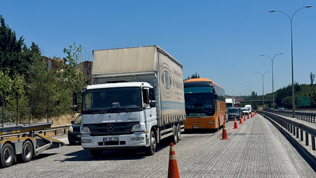 Anadolu Otoyolu'nun Kocaeli kesimindeki kaza ulaşımı aksattı