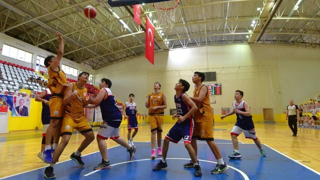 Osmaniye'de ANALİG Basketbol Grup Müsabakaları başladı