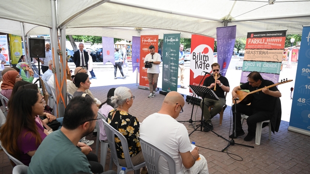 Ankara'da "Bilim Kafe" etkinliğinde çocuk, aile ve eş ilişkileri anlatıldı