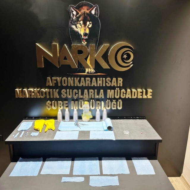Afyonkarahisar'da uyuşturucu operasyonunda 2 şüpheli tutuklandı
