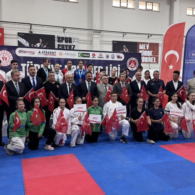 Türkiye Karate Premier Ligi'nin ikinci etabı, Zonguldak'ta başladı