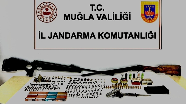 Muğla'da tarihi eser kaçakçılığı operasyonunda 2 şüpheli gözaltına alındı