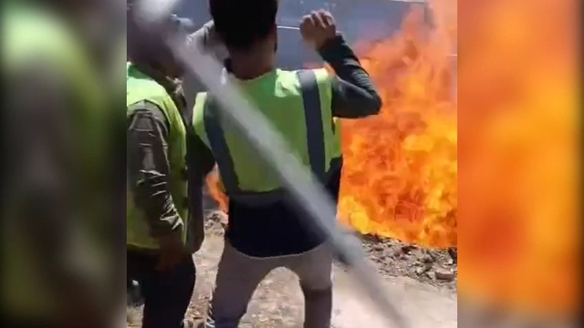 Şanlıurfa'da tiner yüklü minibüs devrildi; 1 ölü 1 yaralı