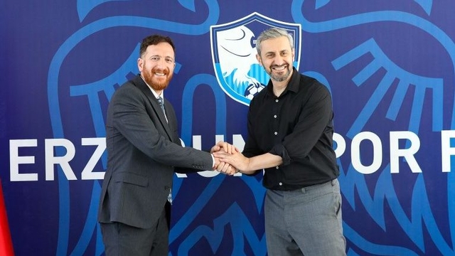 Erzurumspor FK, teknik direktör Serkan Özbalta ile sözleşme imzaladı