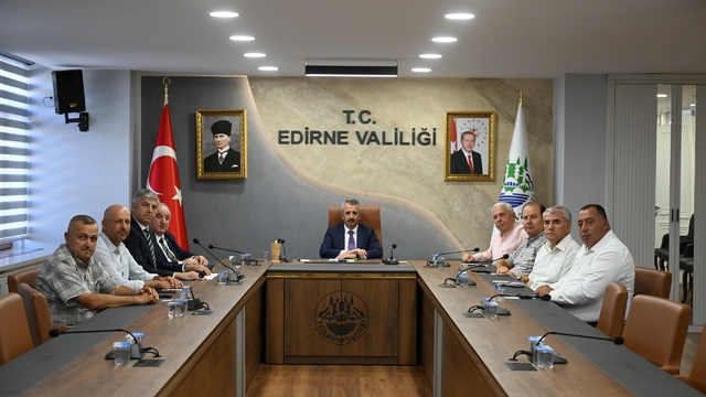 "Ari Damızlık Düve Üretim Merkezi" değerlendirme toplantısı düzenlendi