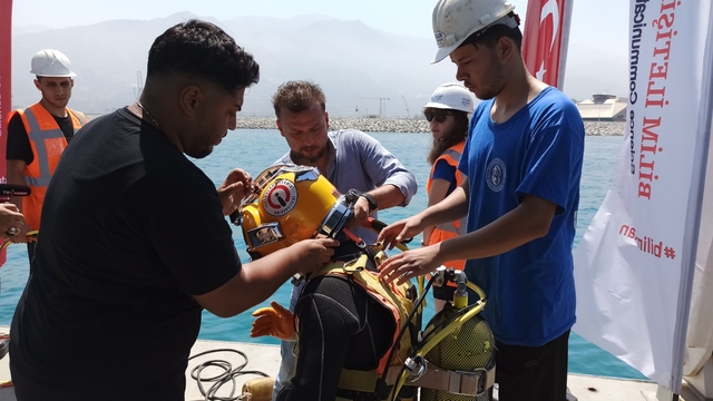 Denizde 'sanayi dalgıçlığı' eğitimi