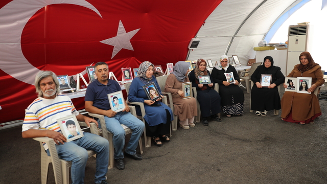 Diyarbakır anneleri evlatlarına kavuşmak istiyor