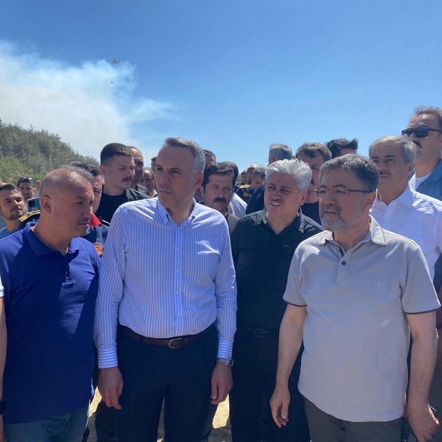 Bakan Yumaklı, Sakarya'da başlayıp Bilecik'e sıçrayan orman yangınına ilişk...