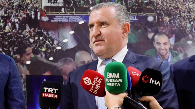 Gençlik ve Spor Bakanı Bak'tan Bursaspor Kulübüne ziyaret
