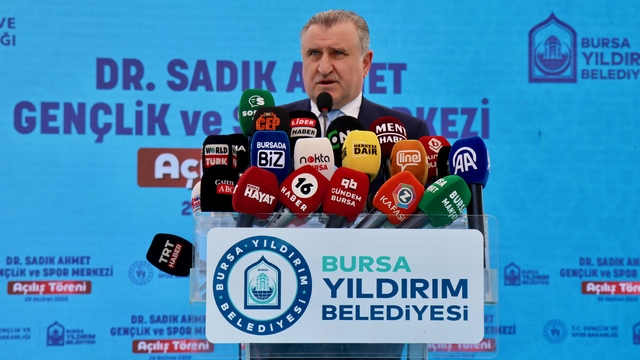 Gençlik ve Spor Bakanı Bak, Bursa'da gençlik ve spor merkezi açılışında konuştu:
