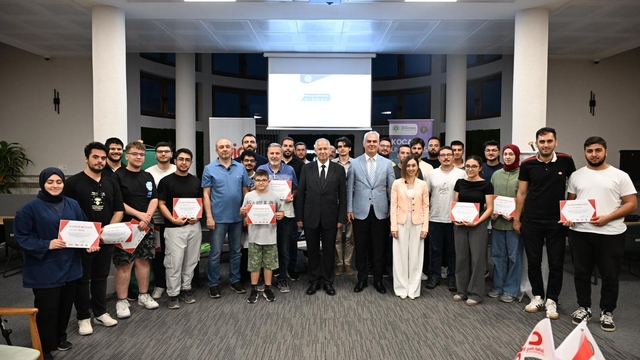 Kocaeli'de "Bilim Kafe" etkinliği vatandaşlarla akademisyenleri bir araya getirdi