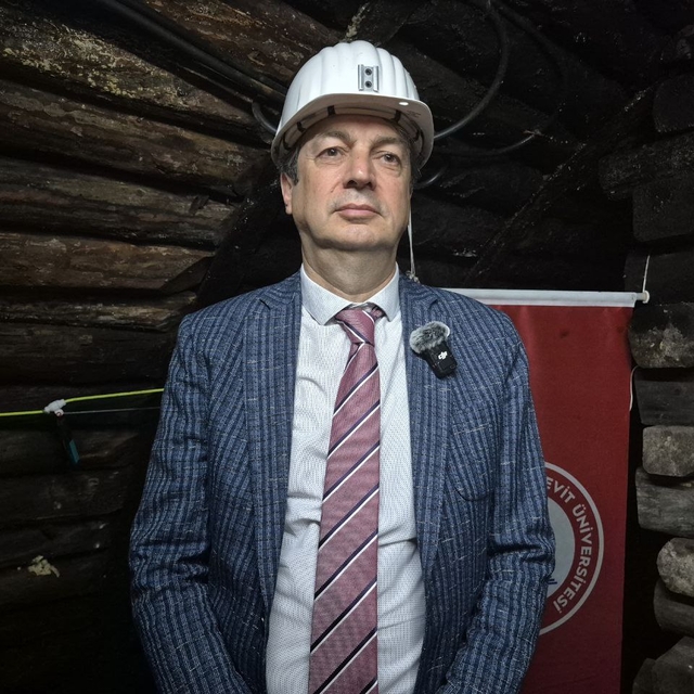 Zonguldak'ta "5 Soru-5 Cevap Bilim Söyleşileri" programı deneyim ocağında y...