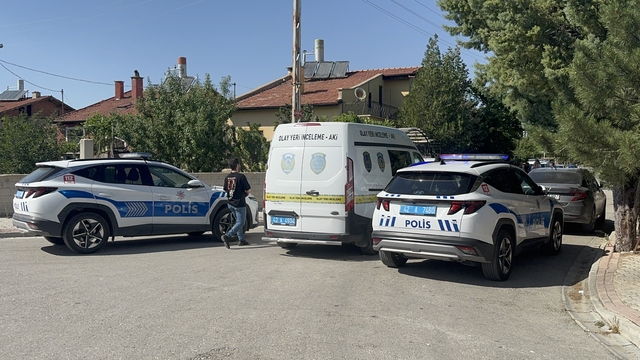 Konya'da bir kişi annesi ve ablasını bıçakla yaralayıp intihar teşebbüsünde bulundu