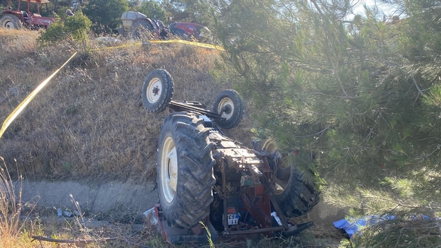 16 yaşındaki kızının kullandığı traktörün devrilmesiyle öldü