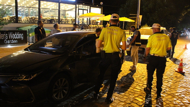 Edirne'de polis ekipleri asayiş ve trafik denetimi yaptı