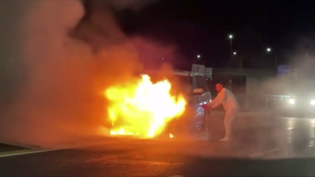 Seyir halindeyken alev alan cip yandı