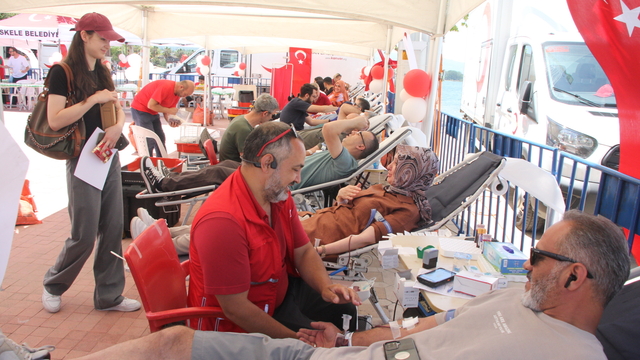 Başiskele Kızılay Şubesi'nde kan bağışı etkinliği düzenlendi