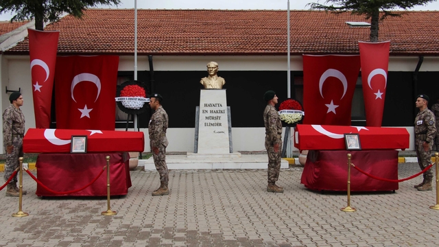 Çankırı'daki kazada yaşamını yitiren 2 polis memuru, memleketlerine uğurlandı