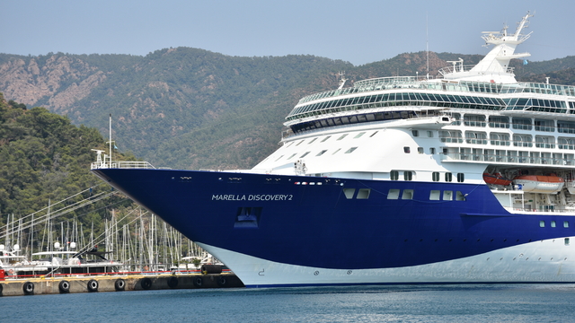 "Marella Discovery 2" kruvaziyeri ile Marmaris'e 1840 turist geldi