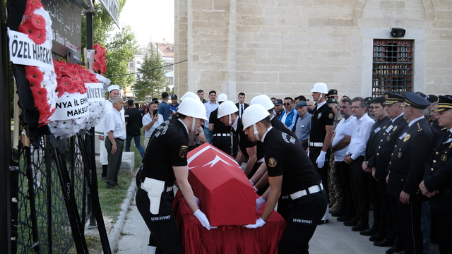 Çankırı'daki kazada hayatını kaybeden özel harekat kursiyeri Ergin Konya'da defnedildi