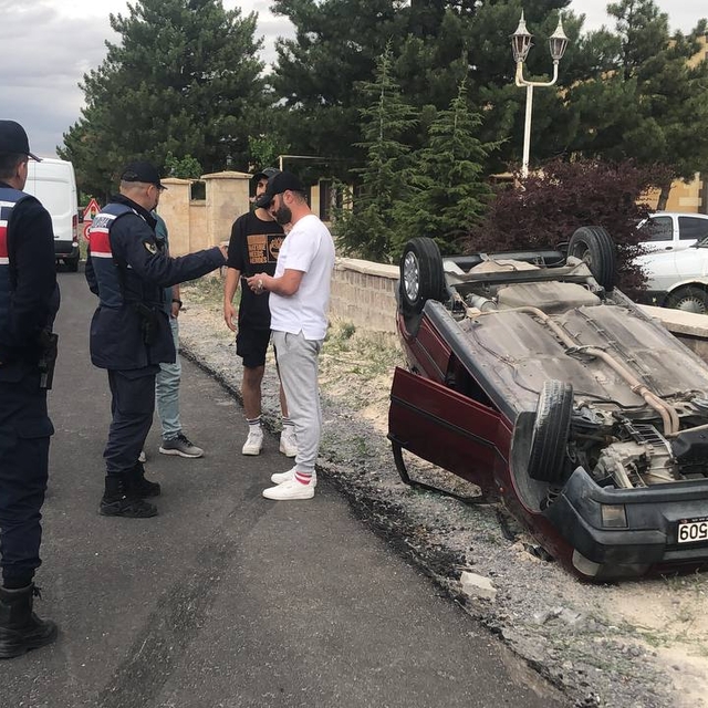 Nevşehir'de kediye çarpmamak için manevra yapan sürücü kazada yaralandı