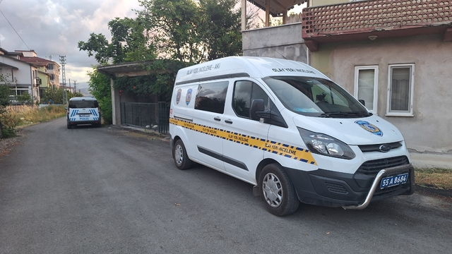 Samsun'da ağaçtan düşen kişi ağır yaralandı