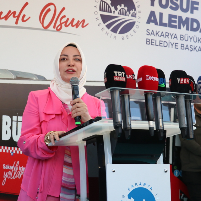 Sakarya'nın ilk metrobüs hattında deneme seferi yapıldı
