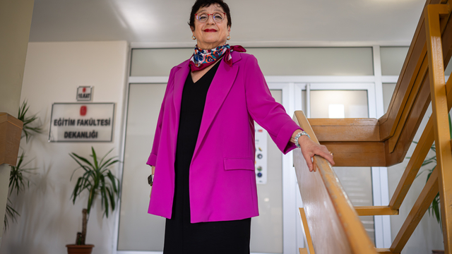 Uzmanlar yaz tatilinde öğrencilere dijital okuryazar olmayı öğrenmelerini tavsiye ediyor