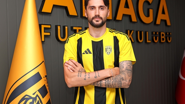 Aliağa FK Veli Çetin'le imzaladı