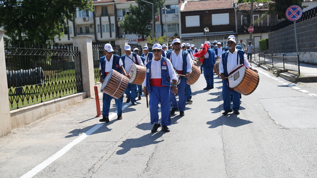 664. Tarihi Kırkpınar Yağlı Güreşleri Festivali, davul zurna ekibinin davetleriyle başladı