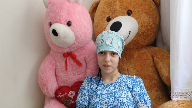 15 yaşındaki Nur hidrosefaliden yaşamını yitirdi; aynı hastalıktan ölen ablasının mezarına defnedildi