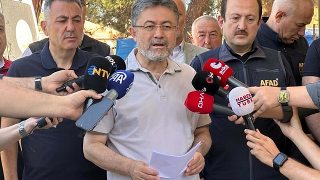 İzmir'deki orman yangını 2'nci gününde (2)