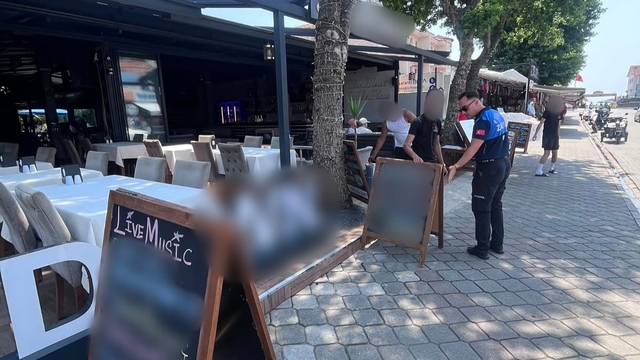 Fethiye'de zabıta ekiplerince kentte denetim yapılıyor