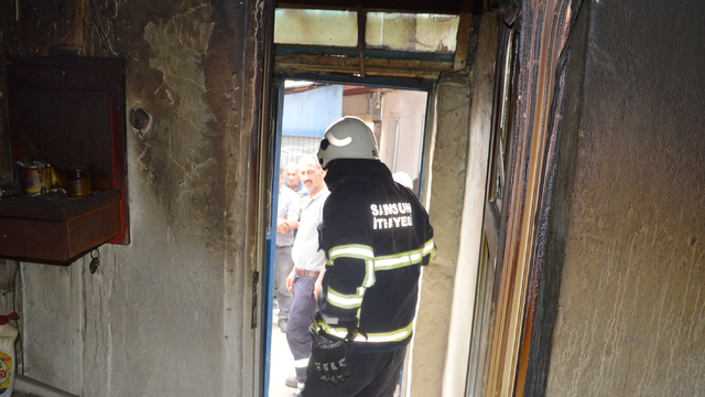 Samsun'da evde çıkan yangında hasar oluştu
