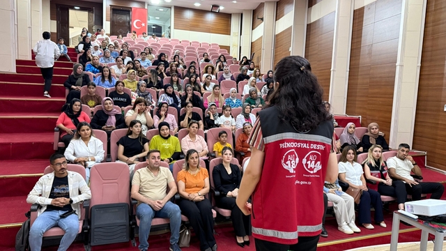 Silopi'de "Koruyucu Aile Olmak" konulu seminer düzenlendi