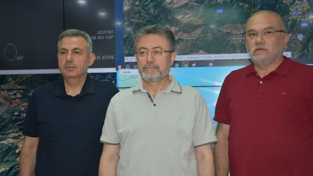 İzmir'deki orman yangını 2'nci gününde (8)