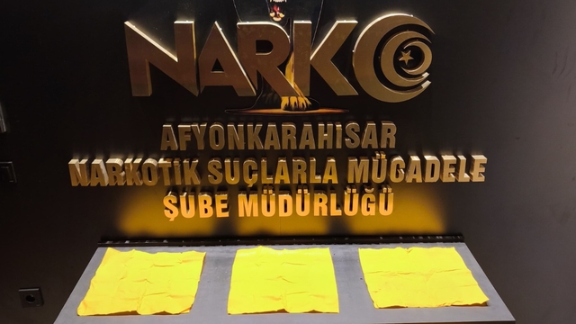 Afyonkarahisar'da aracında uyuşturucu ele geçirilen şüpheli tutuklandı