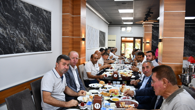 Vezirköprü Muhtarlar Derneği üyeleri bir araya geldi