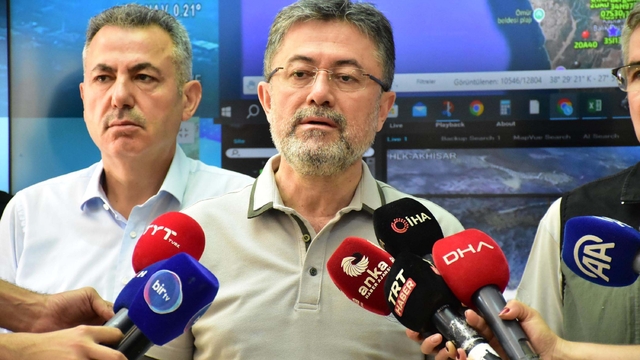 Bakan Yumaklı: Şu anda 6 yangın devam ediyor; en sorunlu ilimiz Hatay