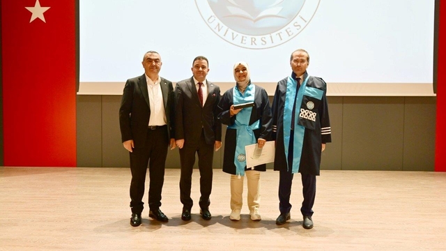 Kayseri OSB Meslek Yüksekokulunda mezuniyet sevinci