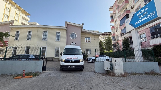 Batman Belediyesinden kırsaldaki öğrencilere mobil sağlık hizmeti verildi