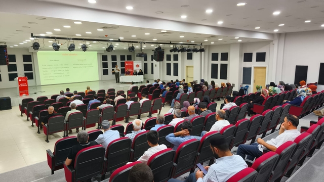 Adıyaman'da koruyucu aile paneli düzenlendi