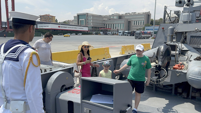 Tekirdağ'da "TCG Tekirdağ" ziyarete açıldı