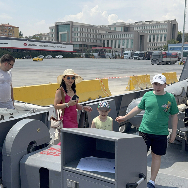 Tekirdağ'da "TCG Tekirdağ" ziyarete açıldı