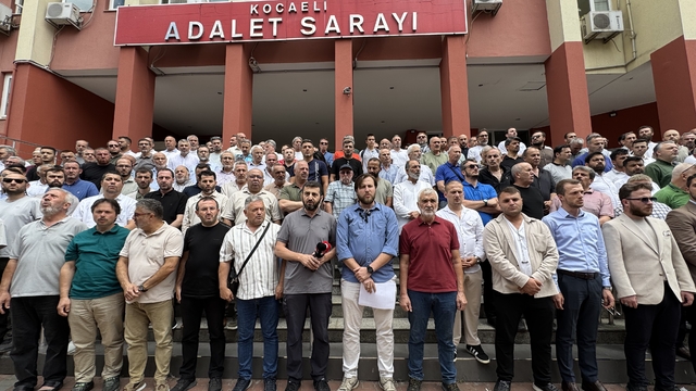 Kocaeli'de, Hz. Muhammed'in karikatür çizimini yayımlayan dergi hakkında suç duyurusu yapıldı