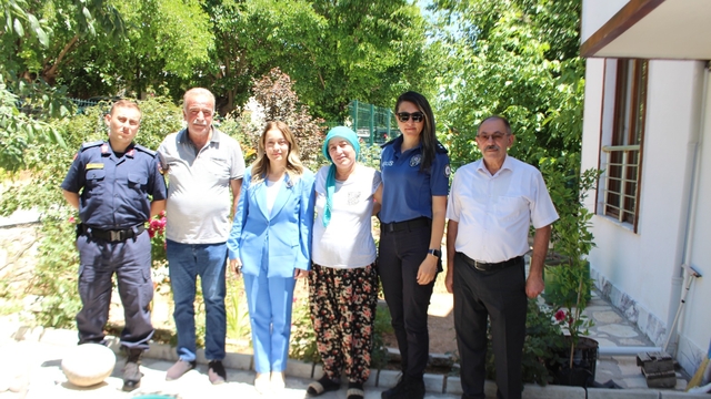 Ağın Kaymakamı Yılmaz'dan şehit ailelerine ziyaret